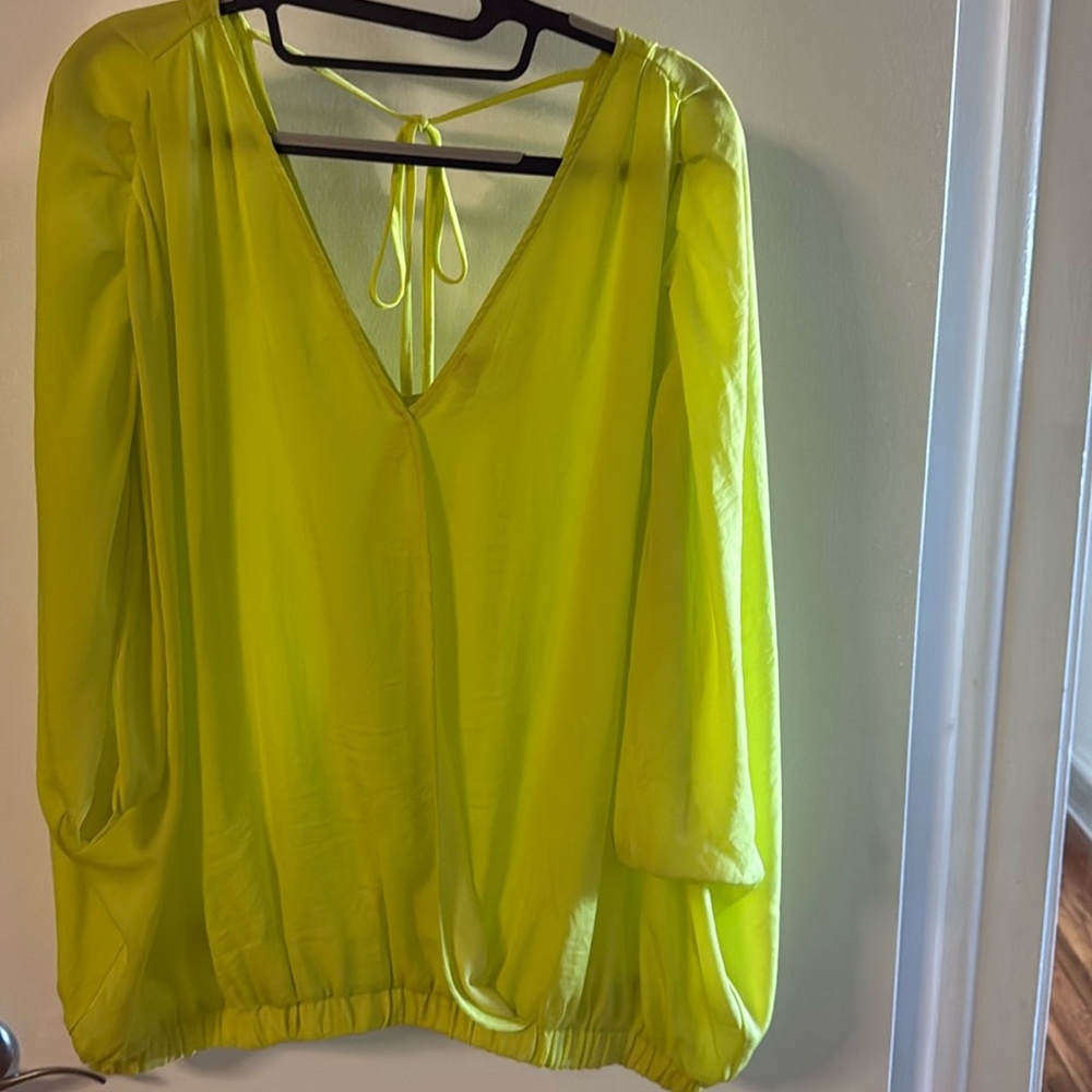 Vince camuto blouse